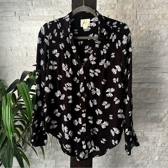 Maeve Tops - MAEVE Anthropologie Emory Bow Print Button Down Blouse Size 6